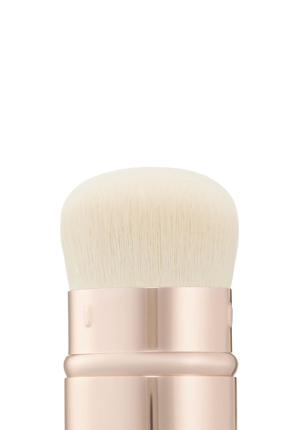 Zbliżenie na wysuwany pędzel Short Top Annabelle Minerals z gęstym włosiem